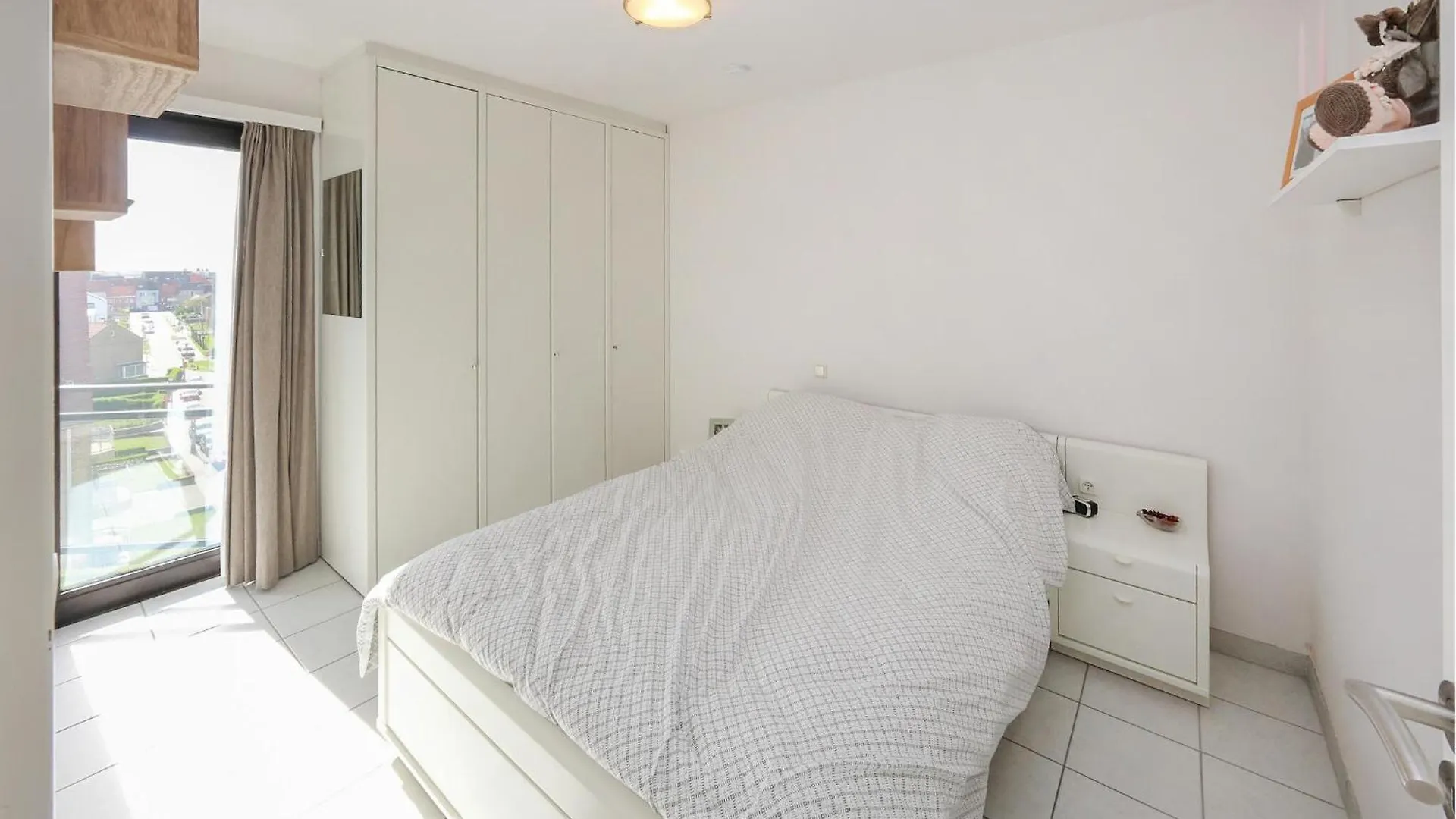 Lovely Apartment In Oostende With Kitchen Ostend